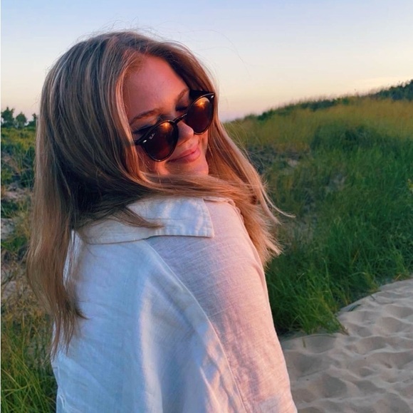 Meet your Posher, Taylor - Picture 3 of 3